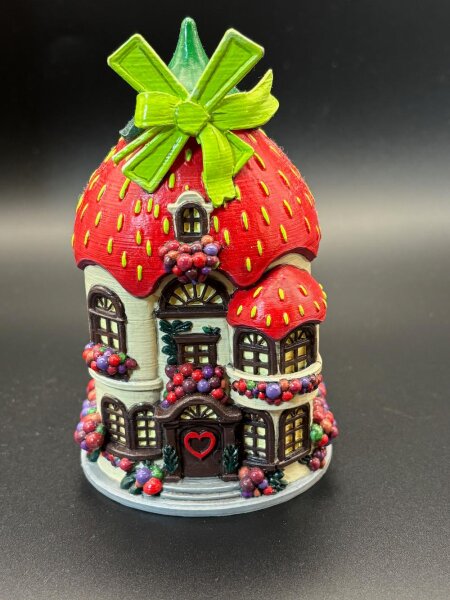 Beerenhaus, handbemalt, **Einzelstück**