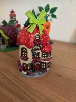 Beerenhaus, handbemalt, **Einzelstück**