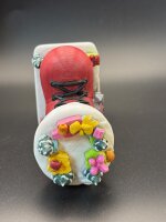Nikolaus-Schuh-Haus, handbemalt, **Einztelstück**